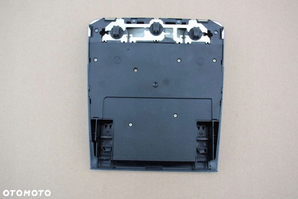 Lampka oświetlenia kabiny BMW 1 e81 e87 szara 6956047 - 2