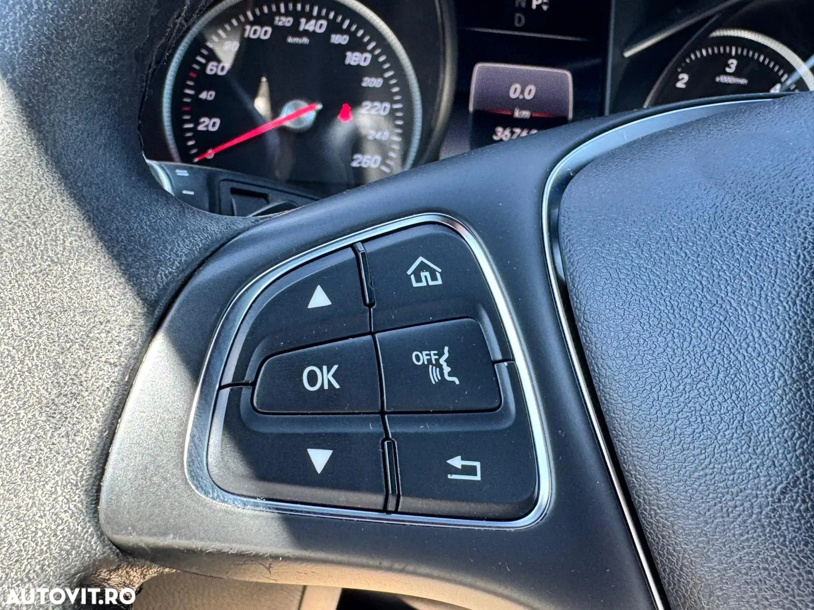 Mercedes-Benz GLC 250 d 4MATIC - 32
