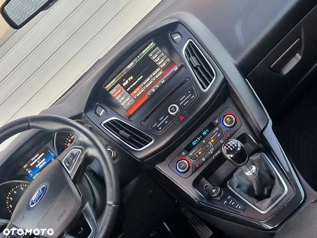 Ford Focus Turnier 1.5 EcoBoost Start-Stopp-System ACTIVE VIGNALE - 36