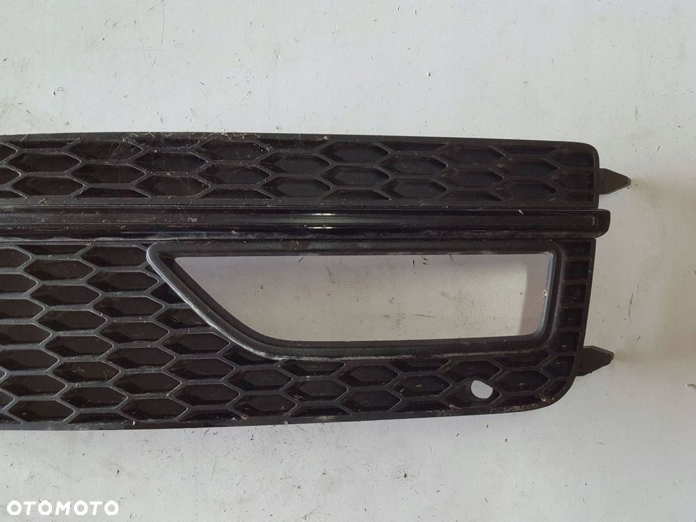 AUDI A4 B8 LIFT 11-15r S-LINE KRATKA ZDERZAKA PRAWA 8K0807682M - 3