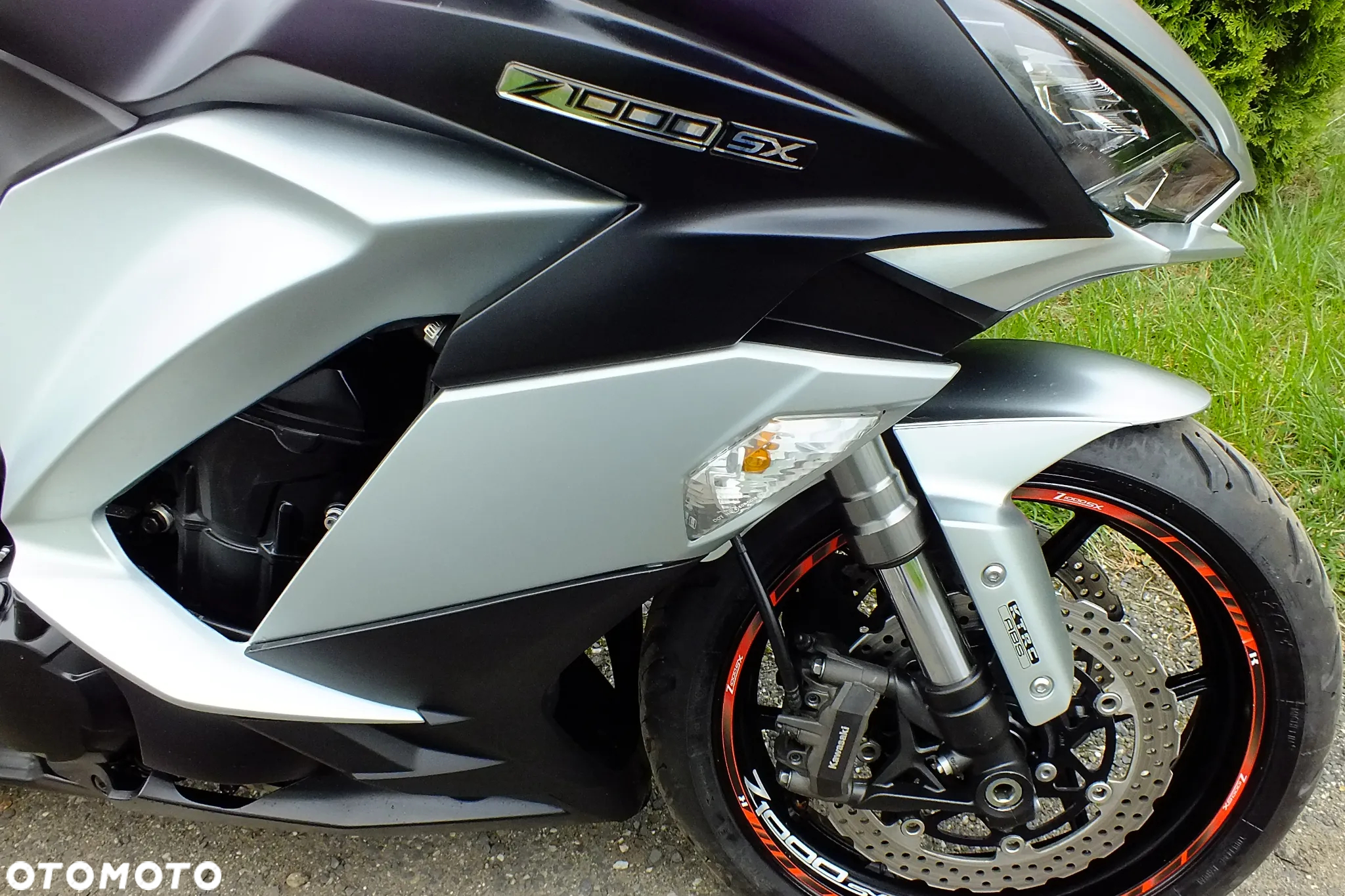 Kawasaki Ninja 1000 SX - 7