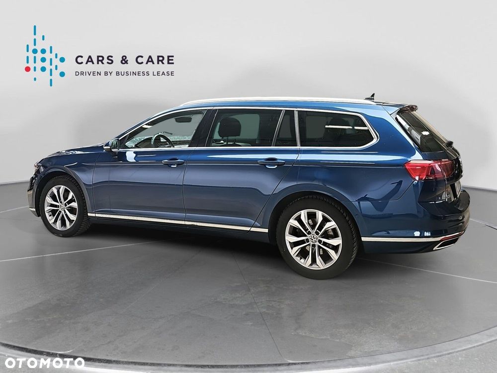 Volkswagen Passat Variant 2.0 TDI Elegance DSG - 30