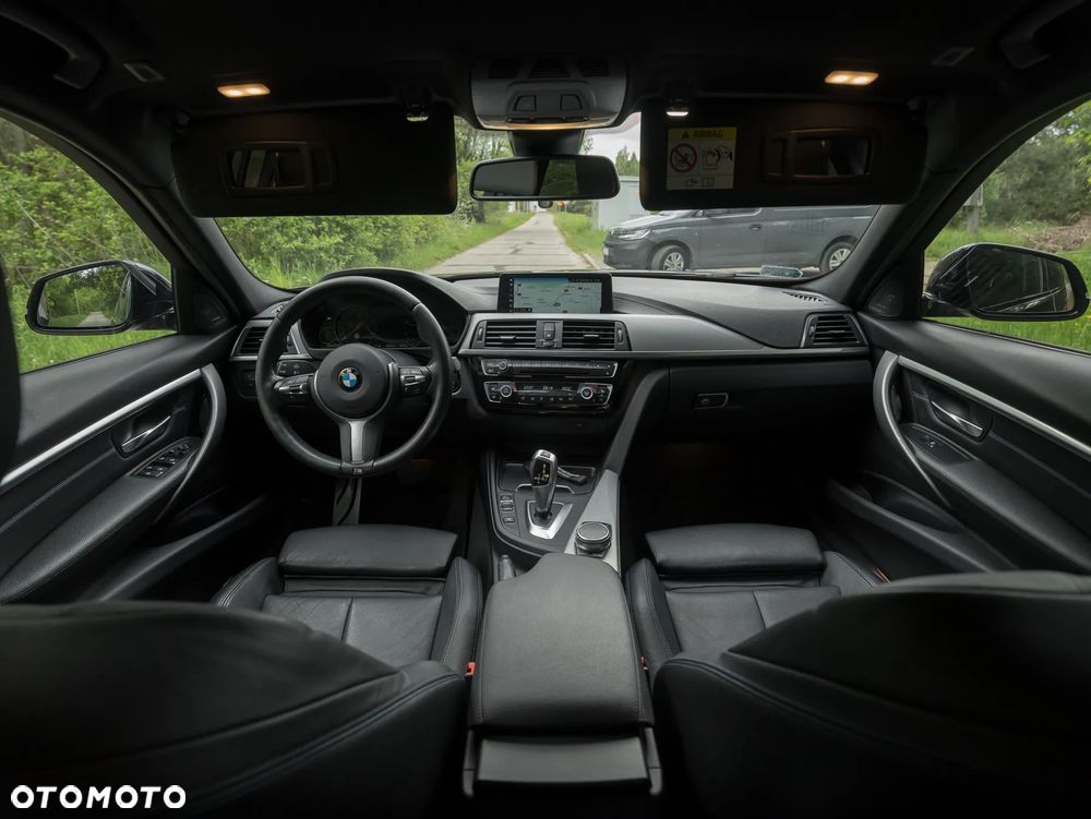 BMW Seria 3 320d M Sport Shadow - 21