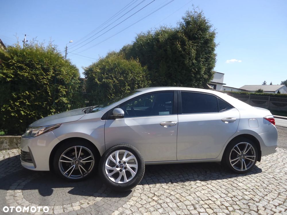 Toyota Corolla 1.6 Comfort - 2