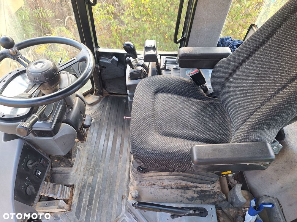 Caterpillar 938 G 4X4 - 11