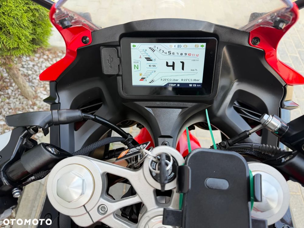 QJMOTOR SRK 125R - 22