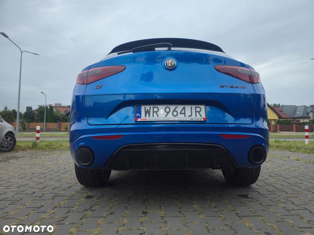 Alfa Romeo Stelvio 2.0 Turbo TI Q4 - 10