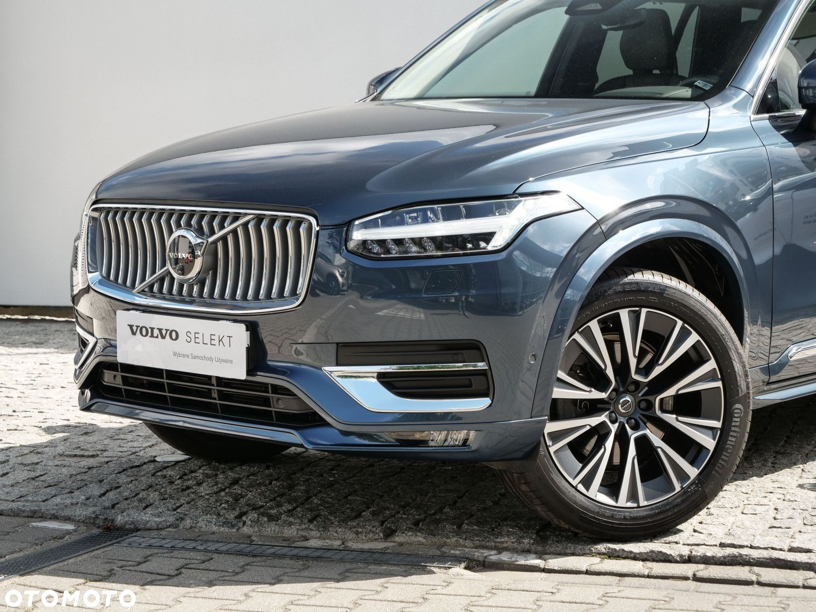 Volvo XC 90 - 9