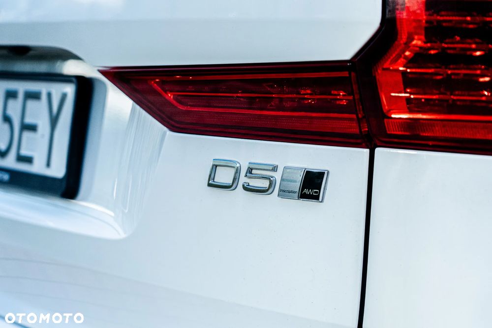 Volvo XC 60 D5 SCR AWD Inscription - 9