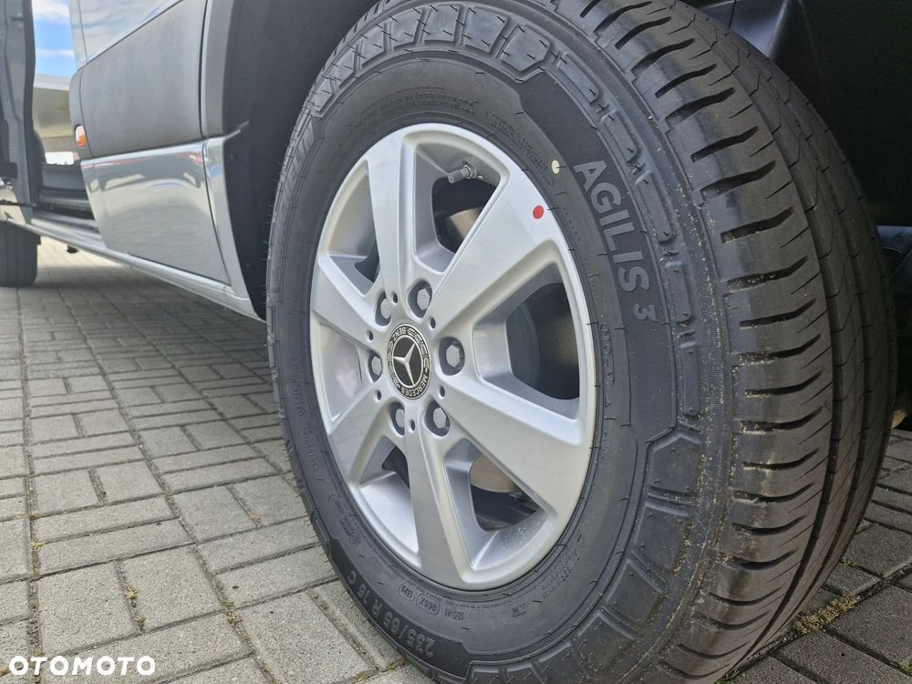 Mercedes-Benz Sprinter 319 CDI - 17