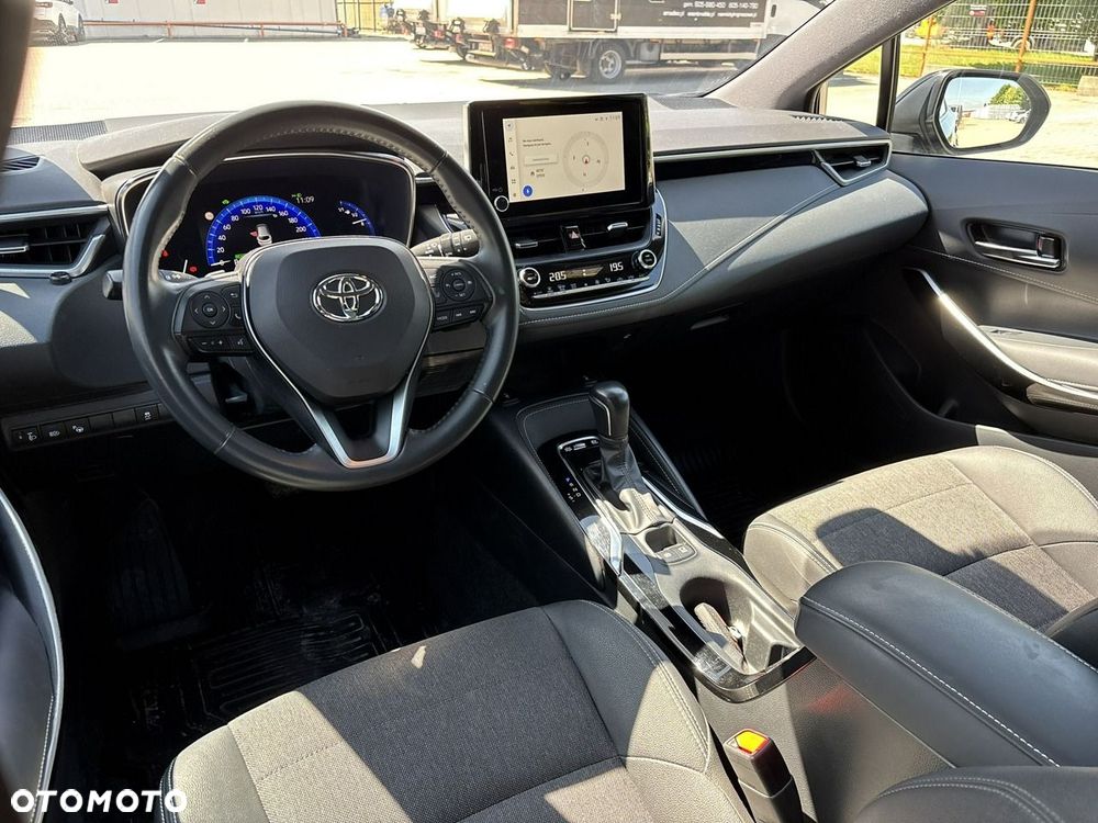 Toyota Corolla 2.0 Hybrid Comfort - 12