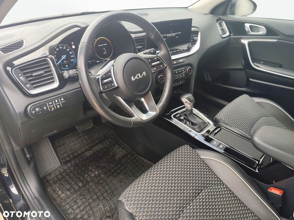 Kia Ceed - 6
