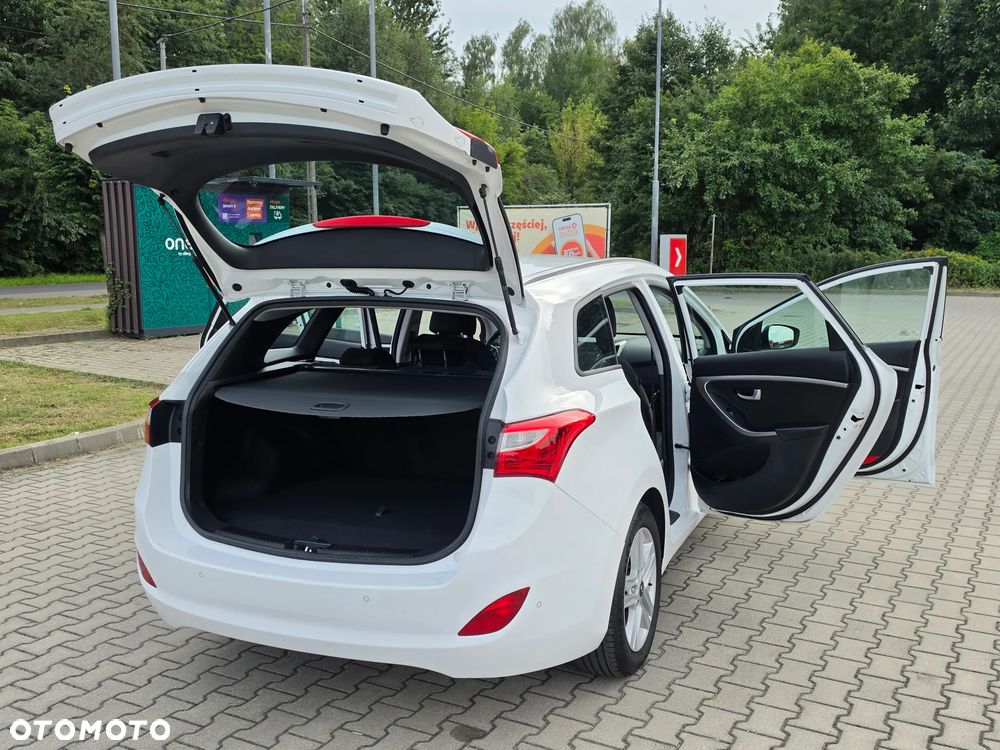 Hyundai i30 1.6 Classic - 13