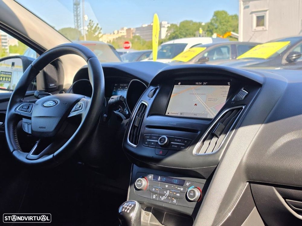 Ford Focus 1.5 TDCi ECOBlue Active - 15