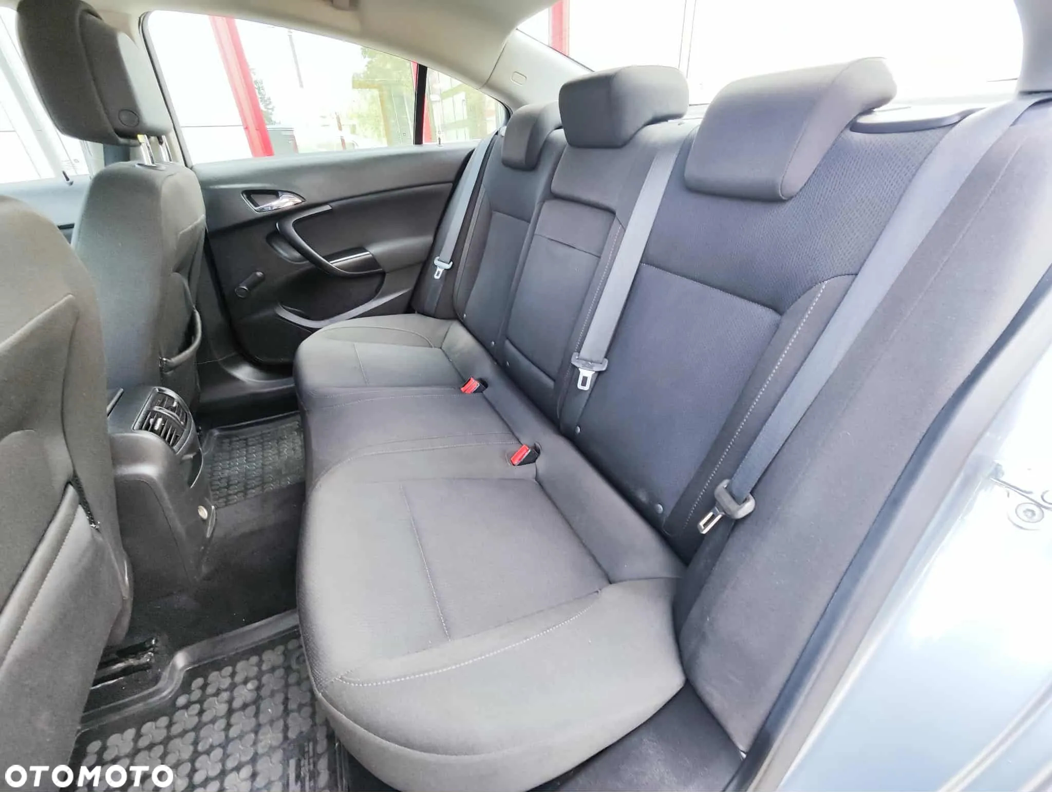 Opel Insignia 1.8 Elegance - 25