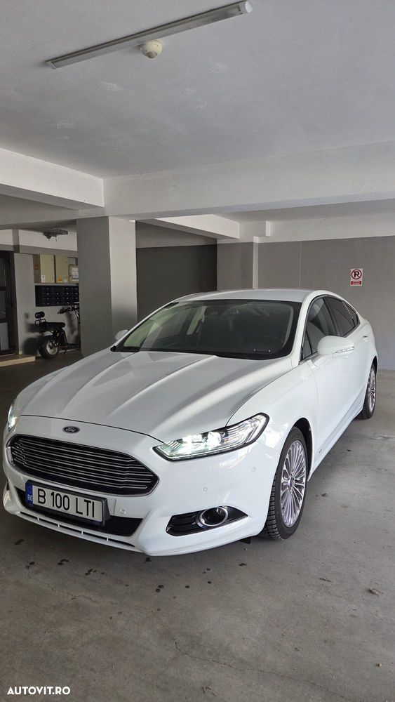 Ford Mondeo 2.0 TDCI PowerShift AWD Titanium - 2