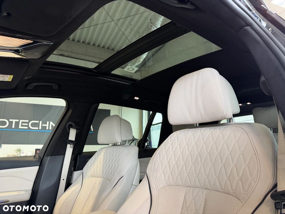 BMW X7 - 18