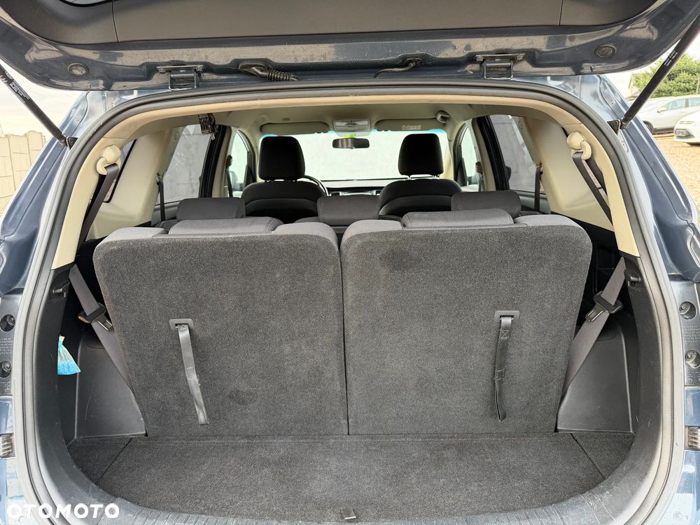 Kia Carens 1.7 CRDi XL 7os - 6