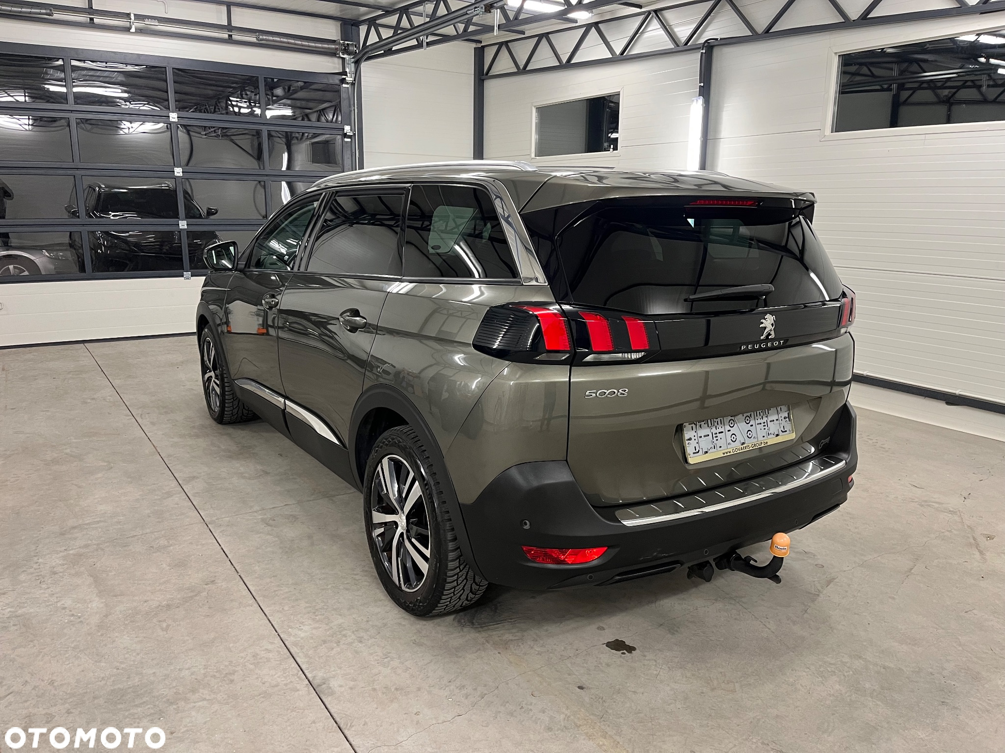 Peugeot 5008 PureTech 130 EAT8 Stop & Start Allure Business-Paket - 5