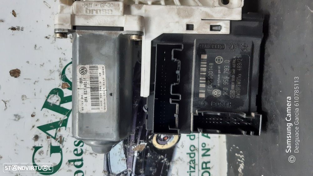 MOTOR ELEVADOR DE VIDRO FRONTAL ESQUERDO VOLKSWAGEN GOLF V 2005 -1K4837401F - 12