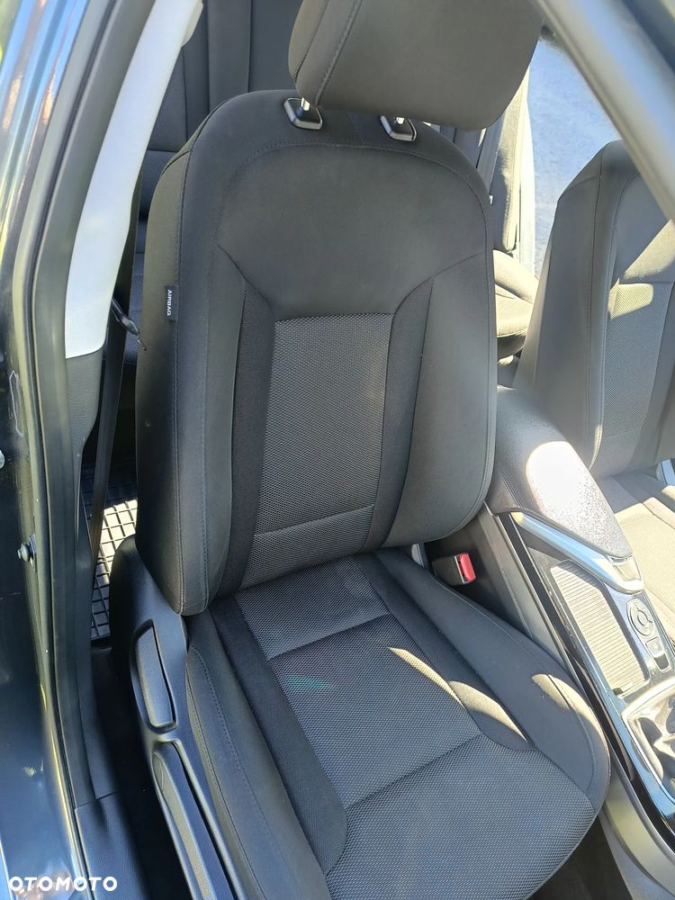 Hyundai i40 1.6 GDI Comfort + - 10