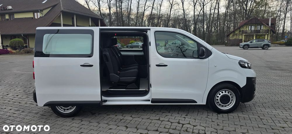 Opel Vivaro - 10