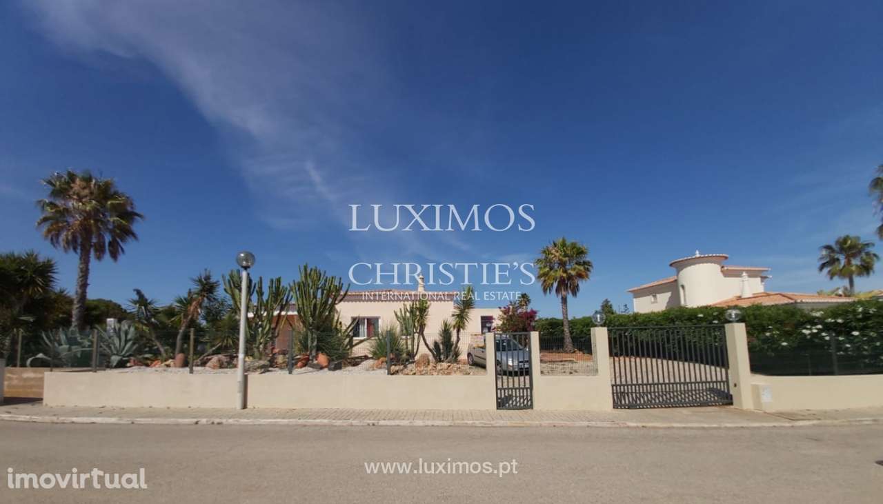 Moradia com piscina e vista mar, Carvoeiro, Algarve - Grande imagem: 2/23