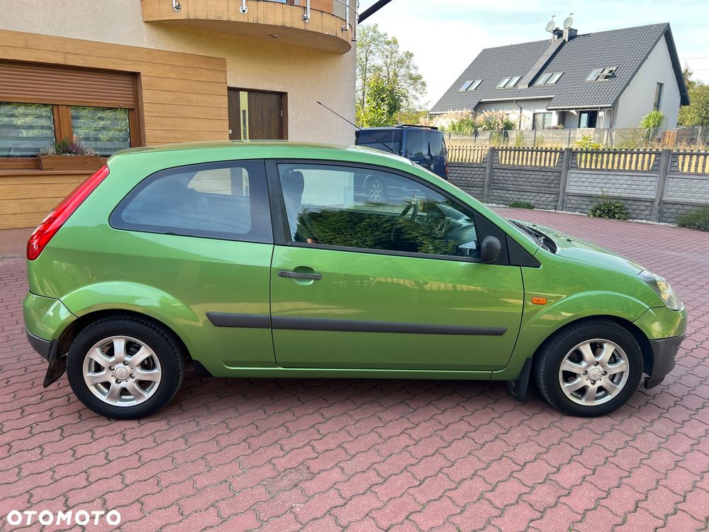Ford Fiesta 1.3 - 12