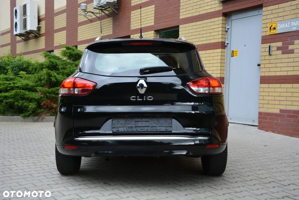 Renault Clio 1.2 16V 75 Limited - 11