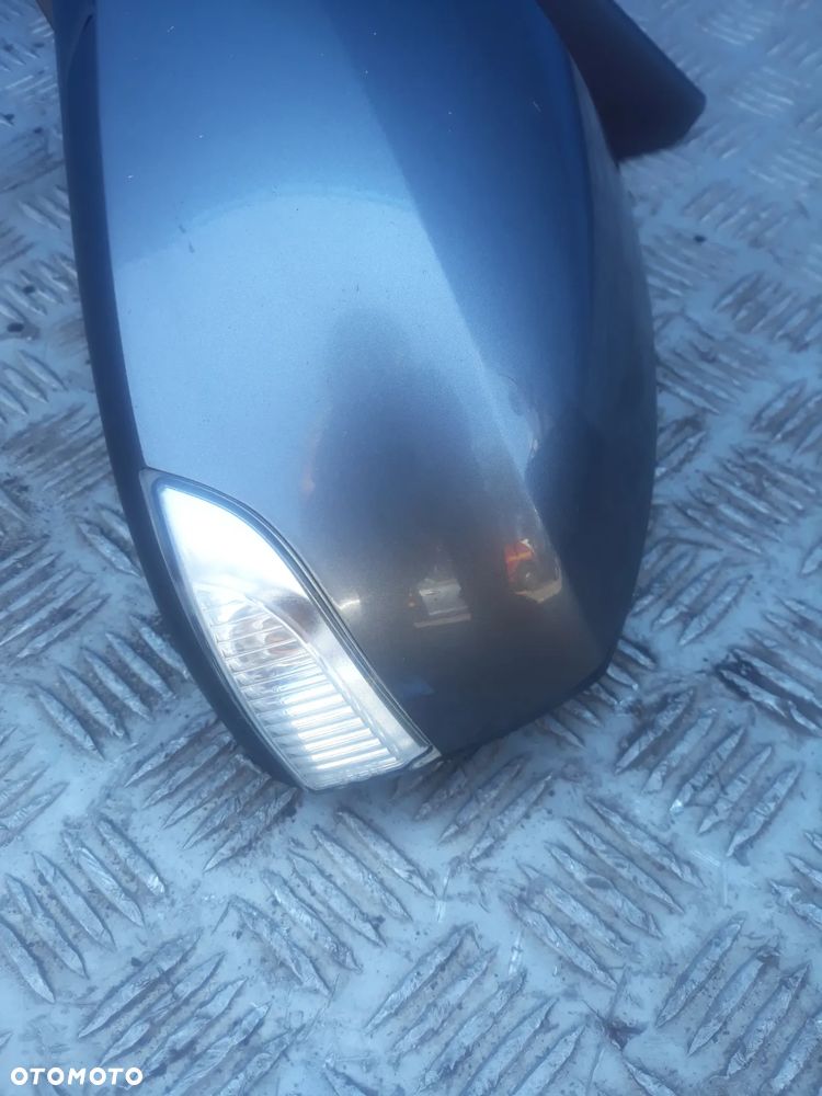LUSTERKO LEWE RENAULT MEGANE III 2009r  KOLOR: TEKNG  9 PIN - 5