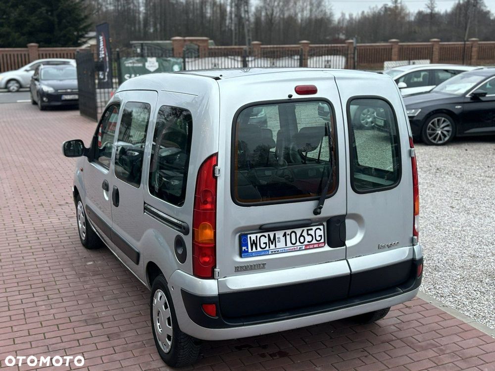 Renault Kangoo 1.2 16V Privilege - 11
