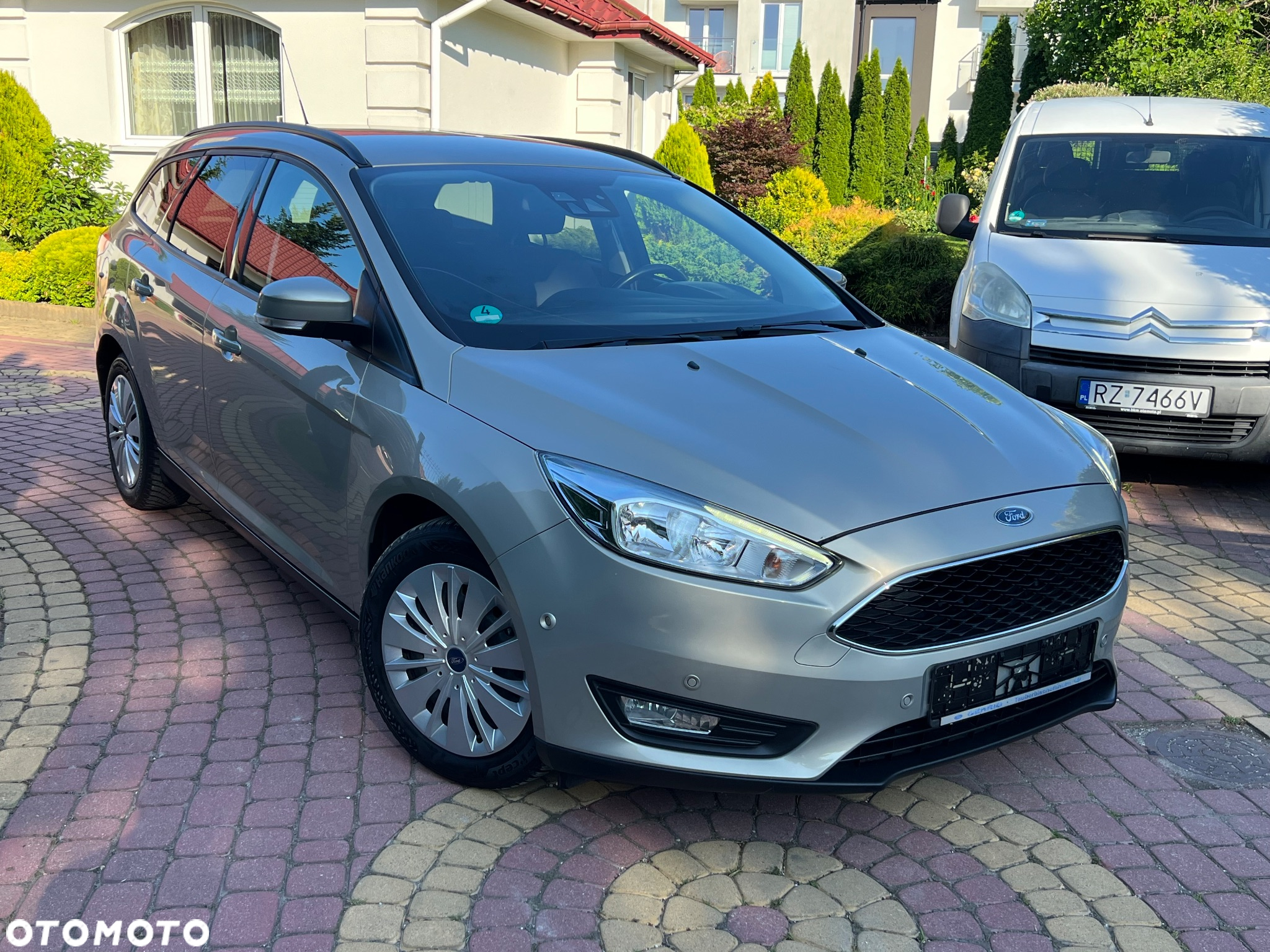 Ford Focus Turnier 1.0 EcoBoost Start-Stopp-System TITANIUM X - 20