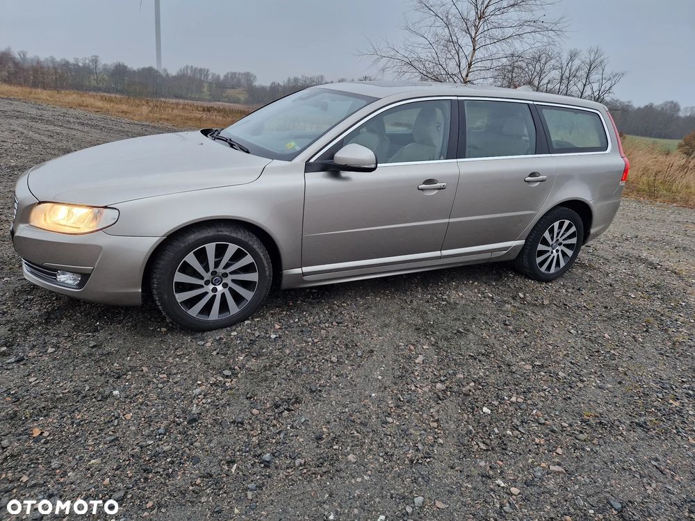 Volvo V70 D4 Momentum - 8