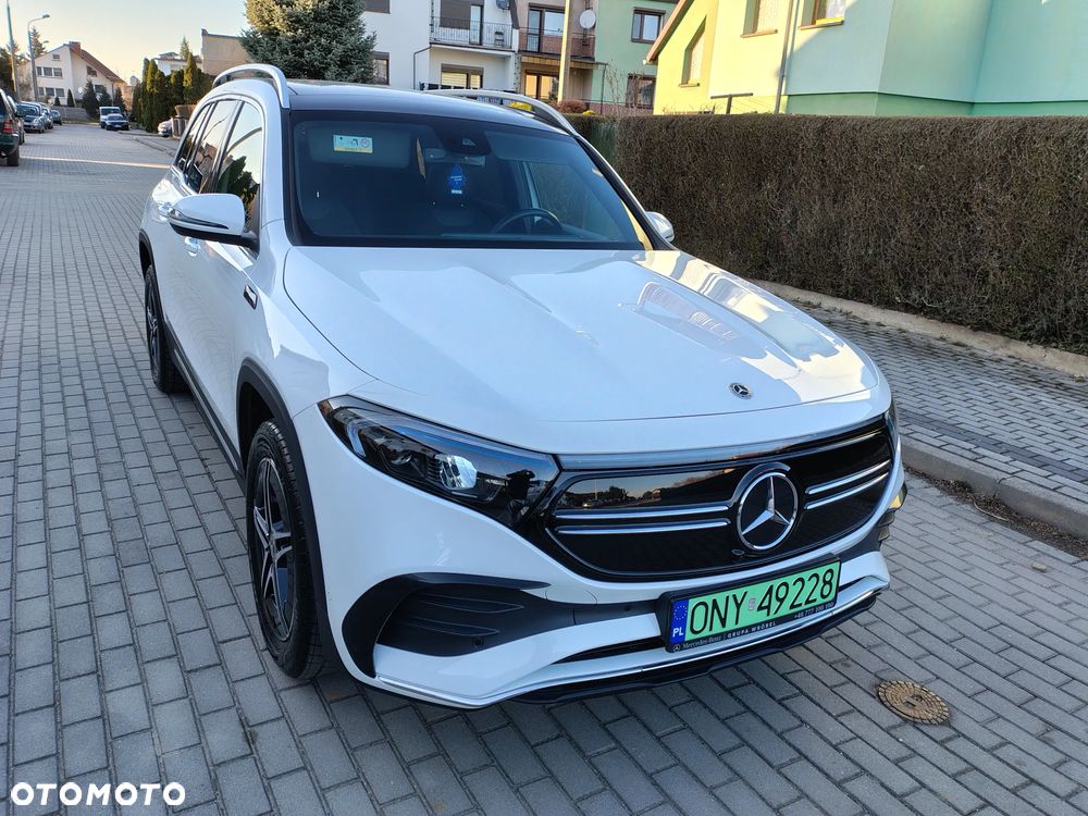 Mercedes-Benz EQB 300 4Matic AMG Line - 15