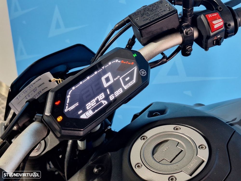 Yamaha MT-07 - 10