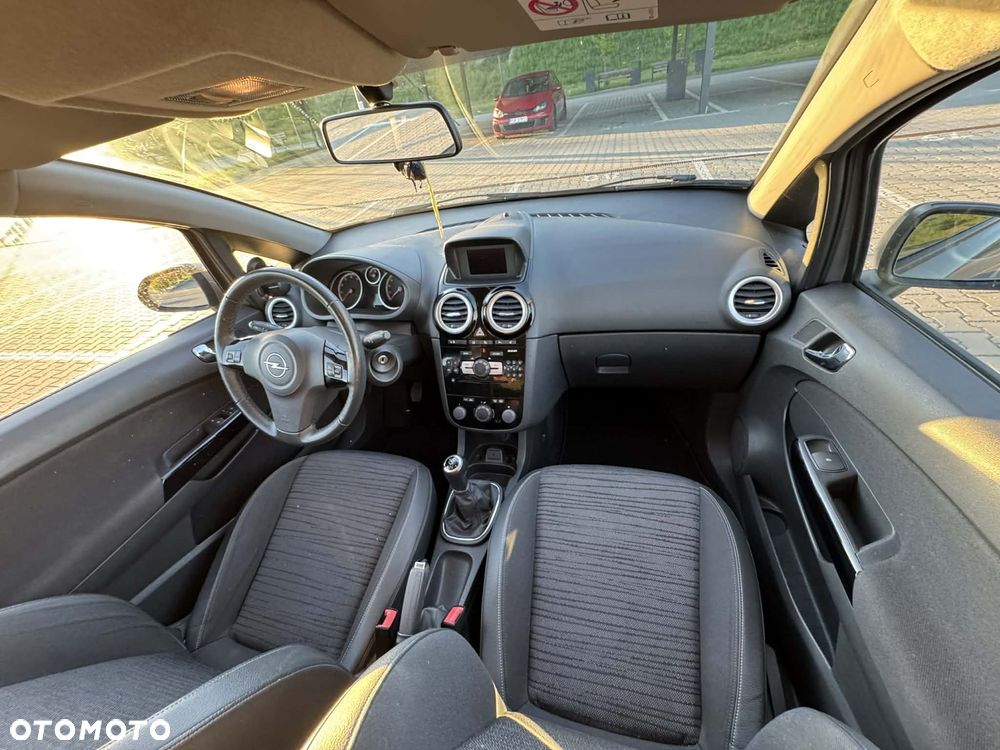 Opel Corsa 1.4 Enjoy - 15