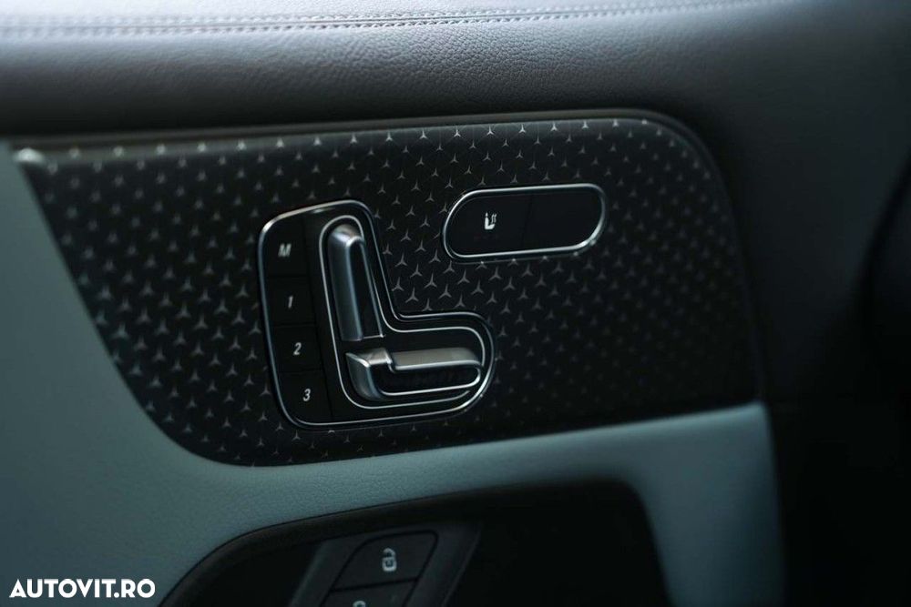 Mercedes-Benz EQB 300 4MATIC - 39