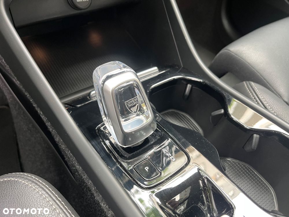 Volvo XC 40 B4 B AWD Geartronic Inscription - 16