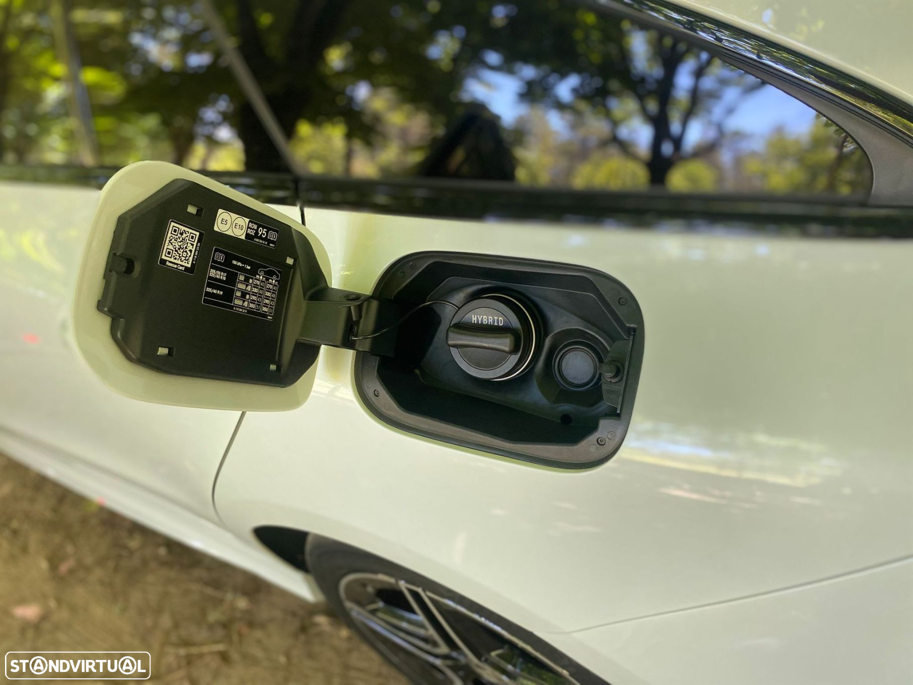 Mercedes-Benz CLA 250 e Shooting Brake AMG Line - 10