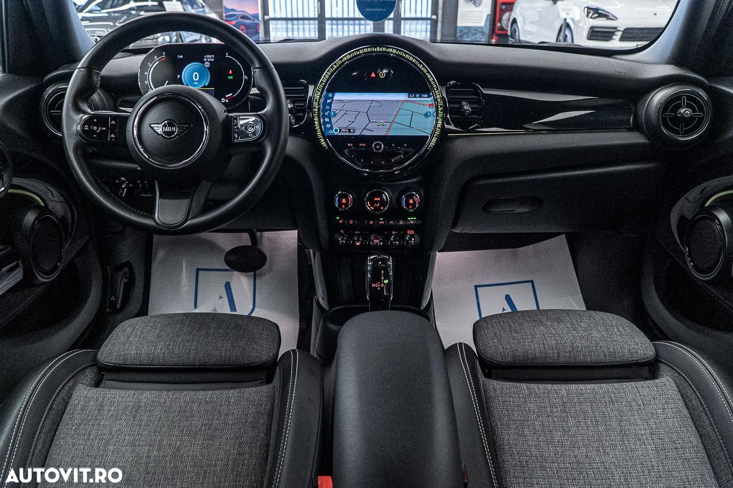 Mini Cooper S Aut. Yours Trim - 25