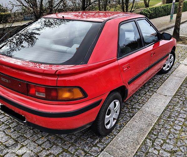 Mazda 323 F 1.6 GLX - 4