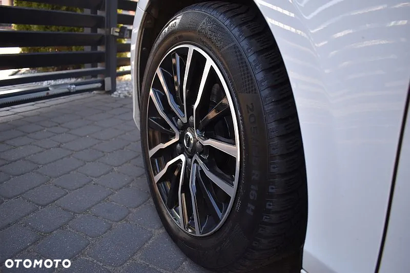 Volvo V40 T2 Geartronic Momentum - 32