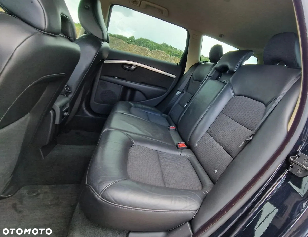 Volvo V70 2.0D Momentum - 8
