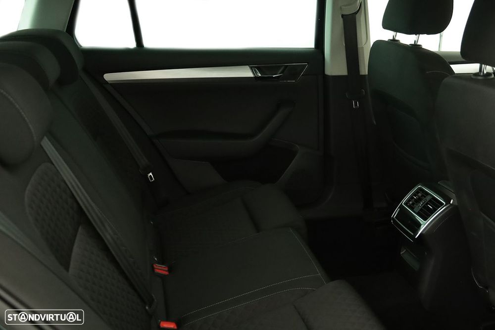 Skoda Superb Break 2.0 TDI Ambition - 22
