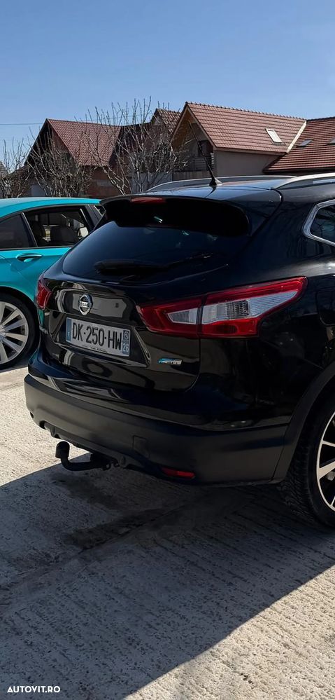 Nissan Qashqai 1.6 DCI Xtronic TEKNA - 11