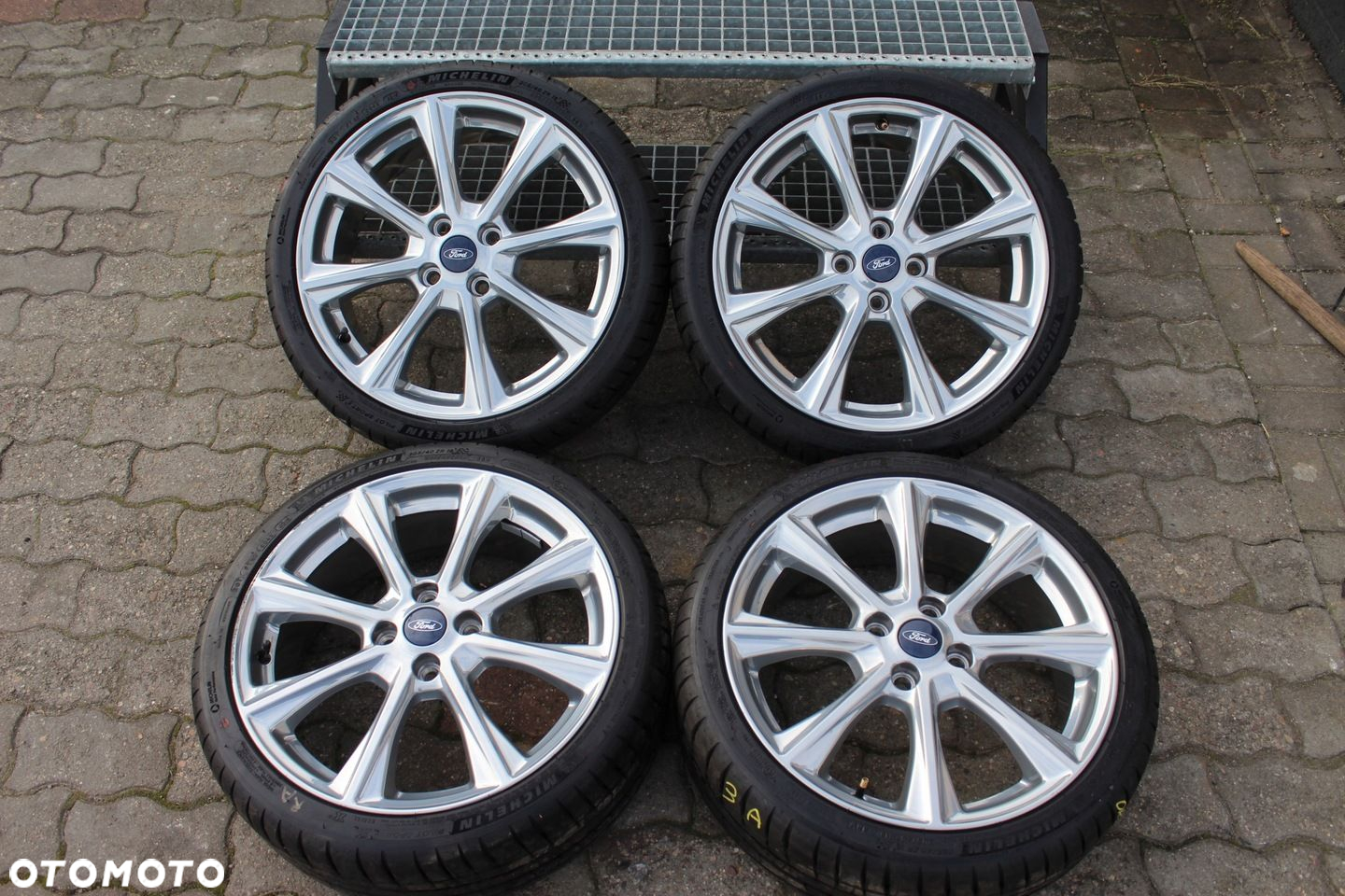ORYG FORD FIESTA VIGNALE 18 4x108 ET47,5 7J TPMS - 2