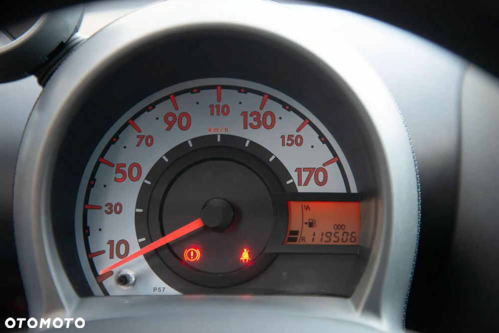 Peugeot 107 70 Millesim 200 - 30