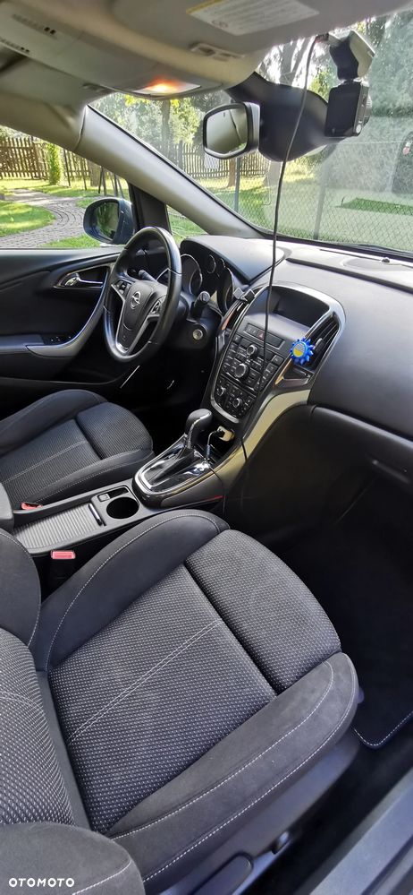 Opel Astra 2.0 CDTI Cosmo - 10