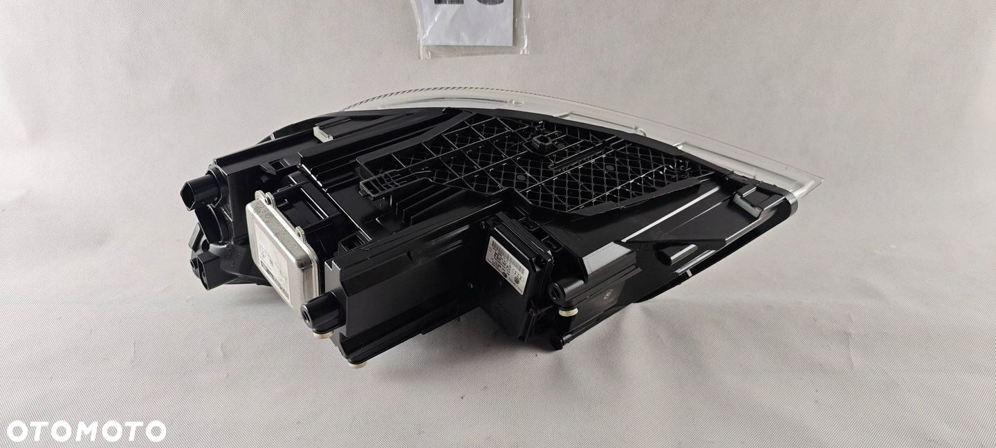 Skoda Octavia II LIFT XENON PRAWY REFLEKTOR LAMPA 1Z1941016G - 10
