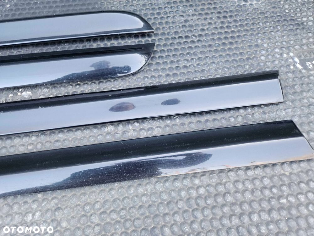 Listwa Listwy Drzwi S-Line Dolne Czarne Komplet Audi A4 B6 B7 Oryginalne - 17